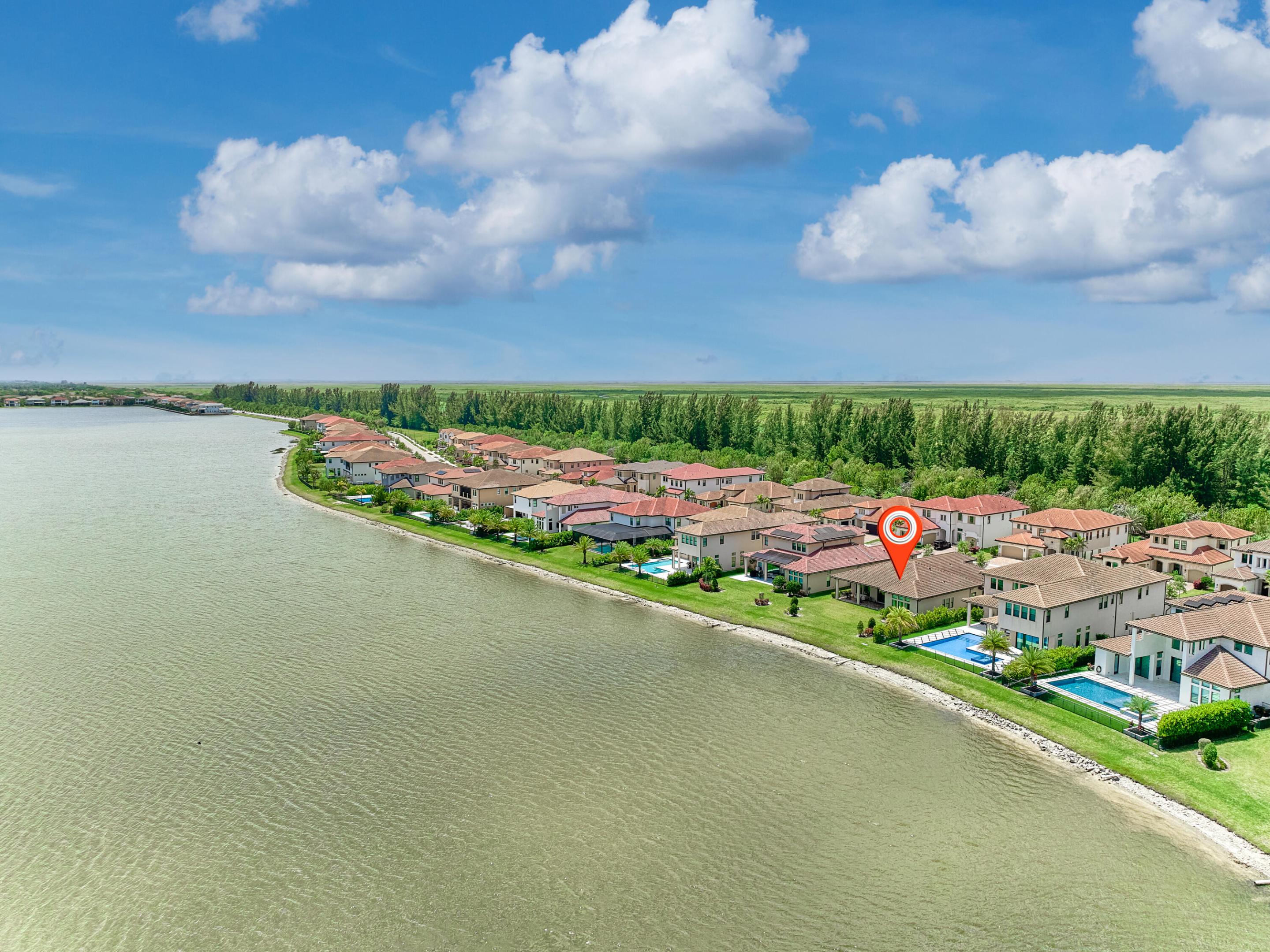 PARKLAND BAY - Residential