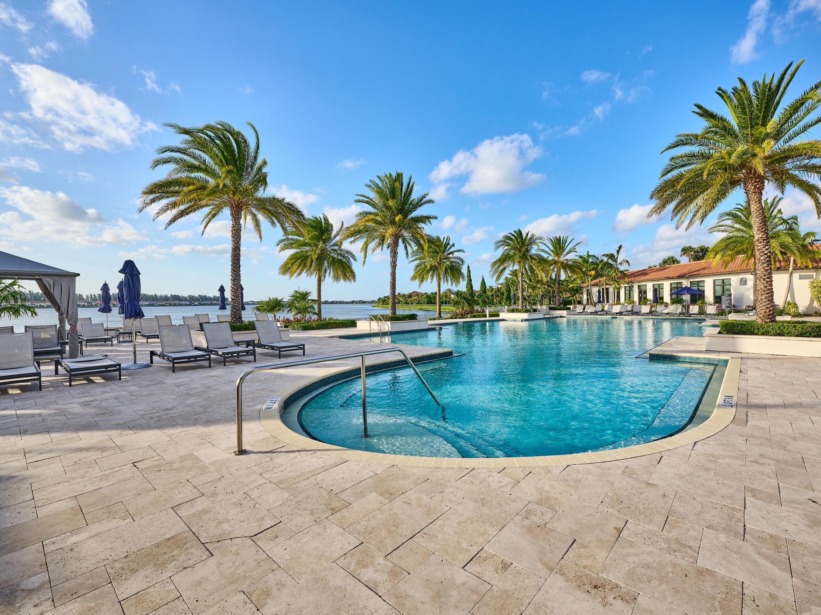 PARKLAND BAY - Residential