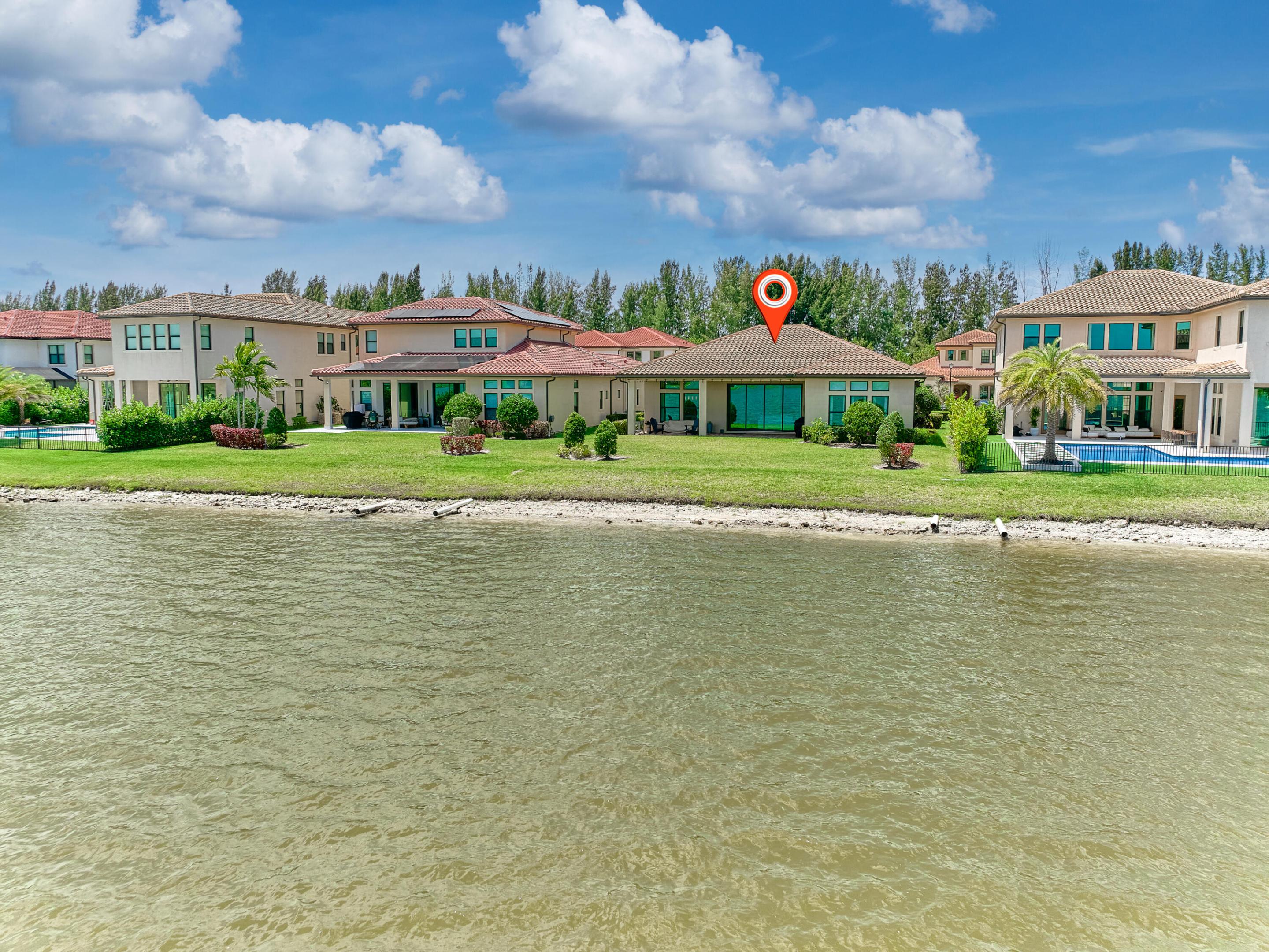 PARKLAND BAY - Residential