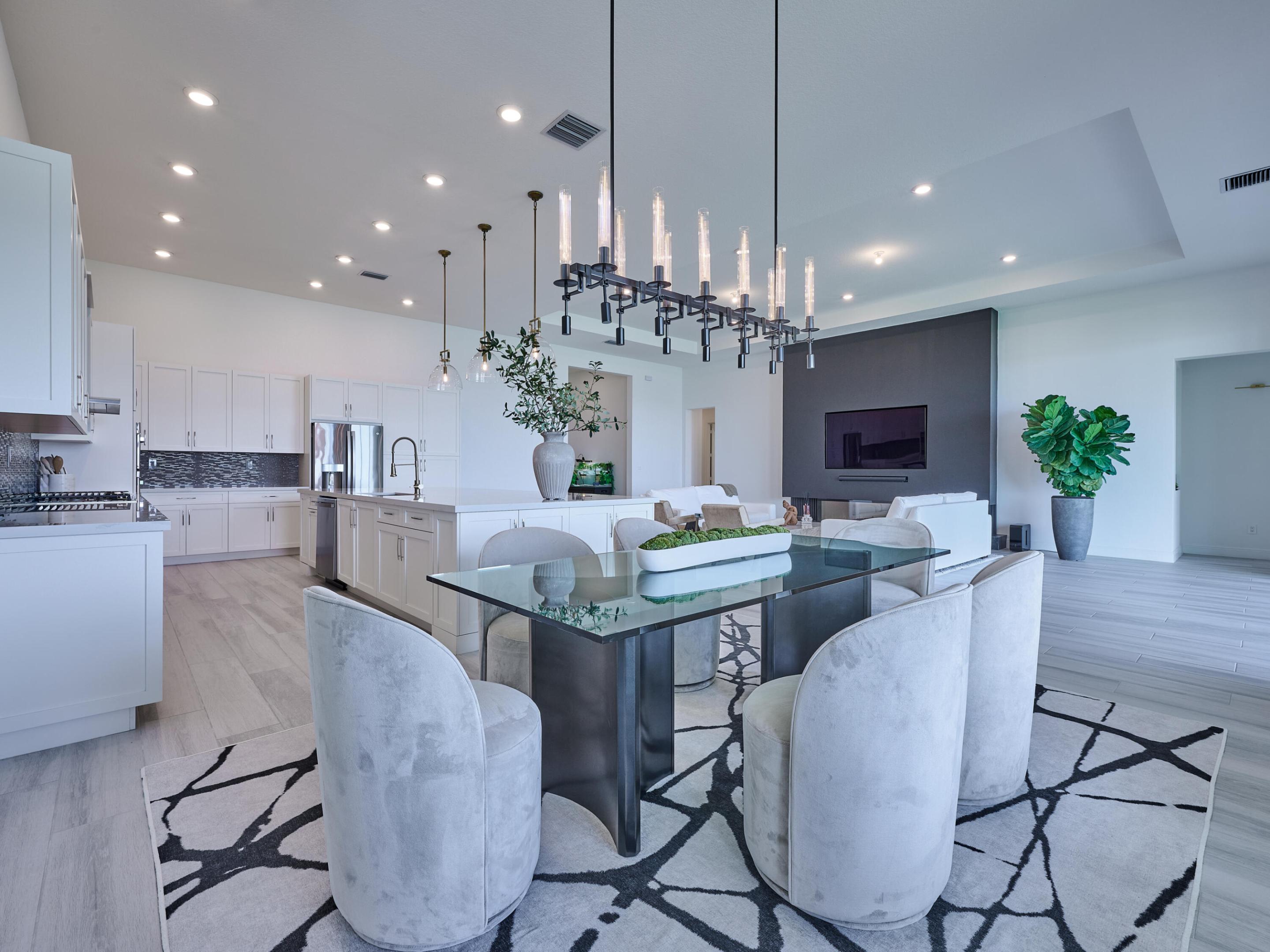 PARKLAND BAY - Residential