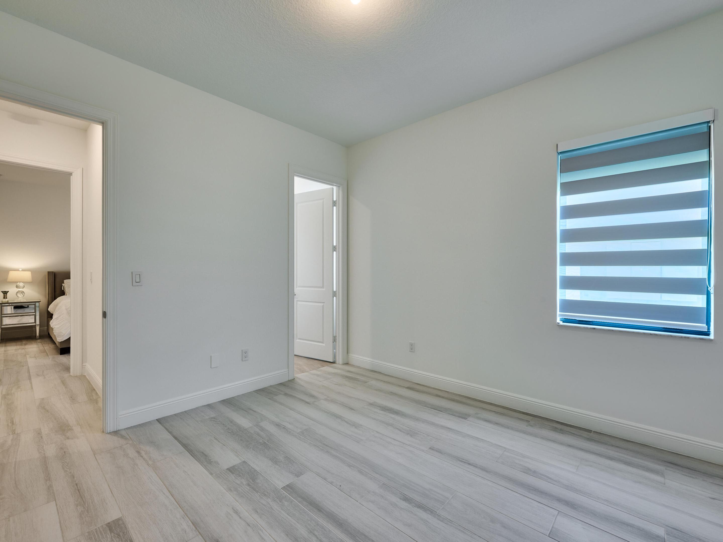 PARKLAND BAY - Residential