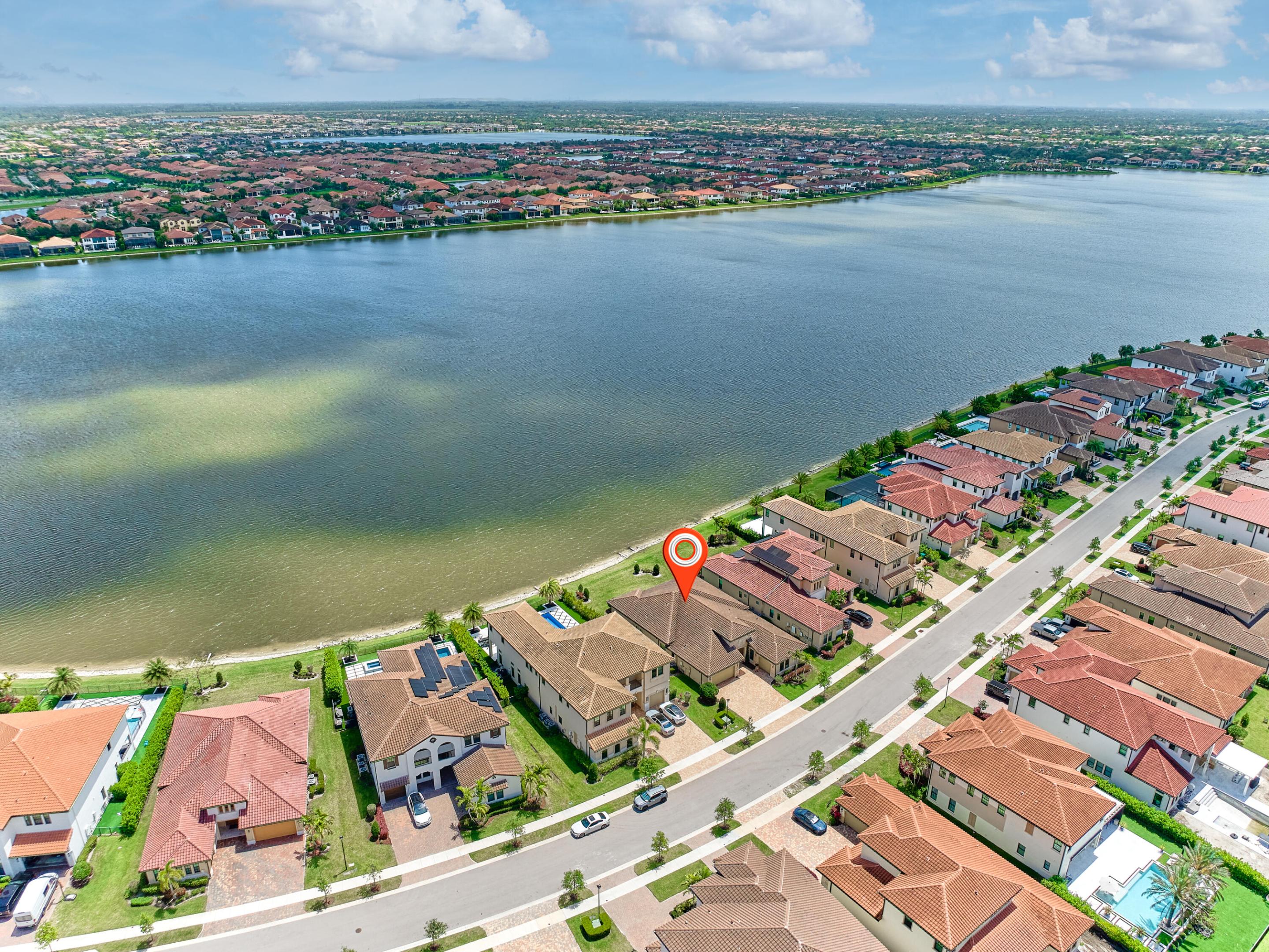 PARKLAND BAY - Residential