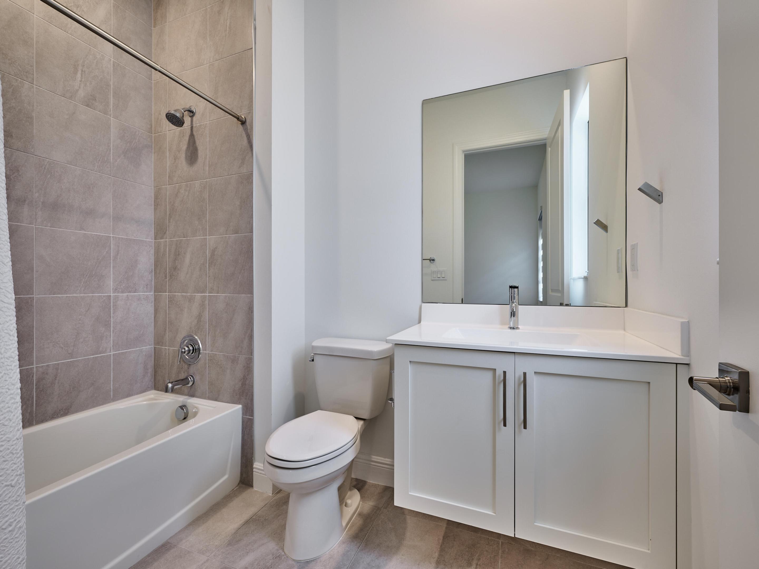 PARKLAND BAY - Residential