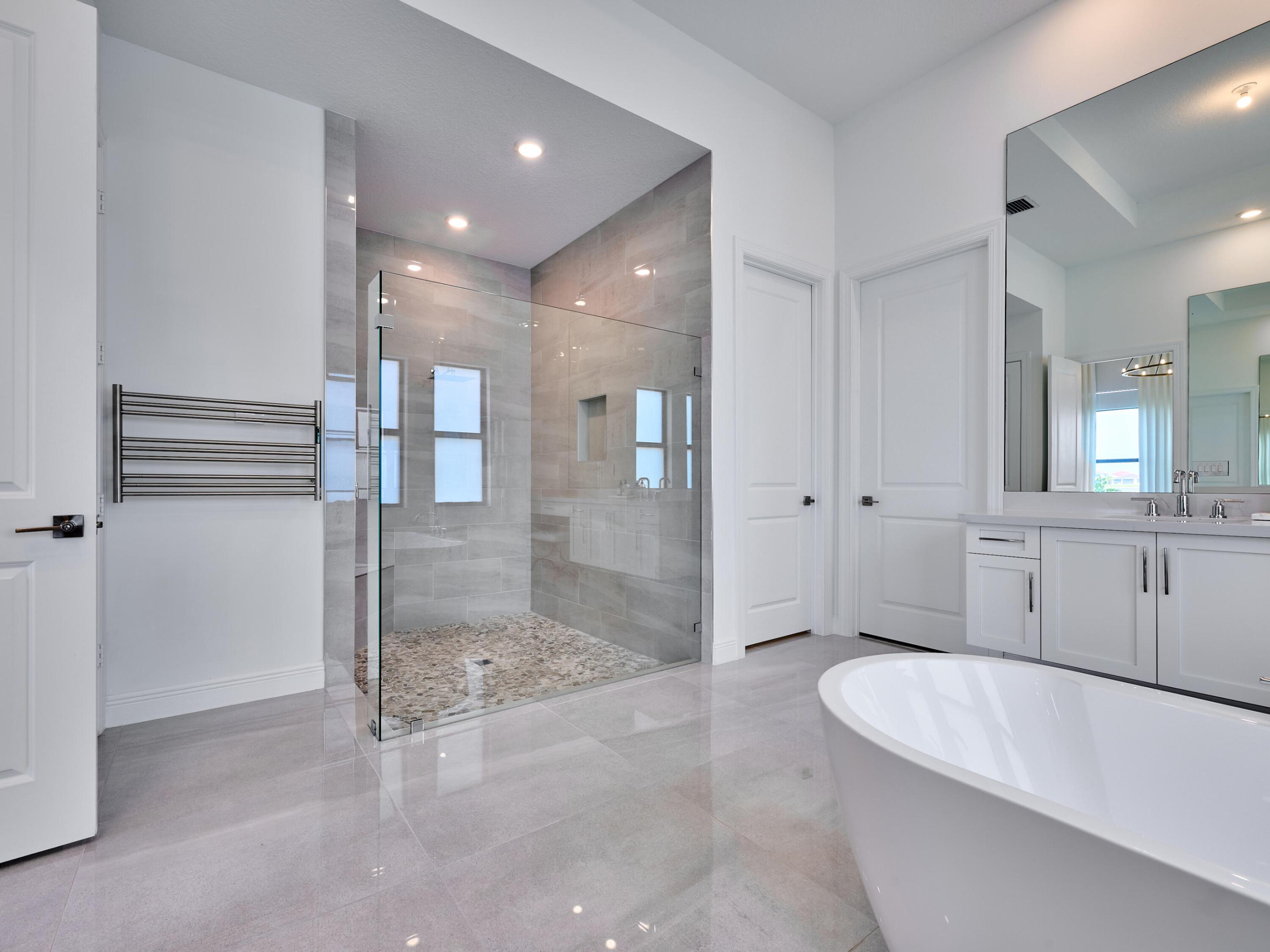 PARKLAND BAY - Residential