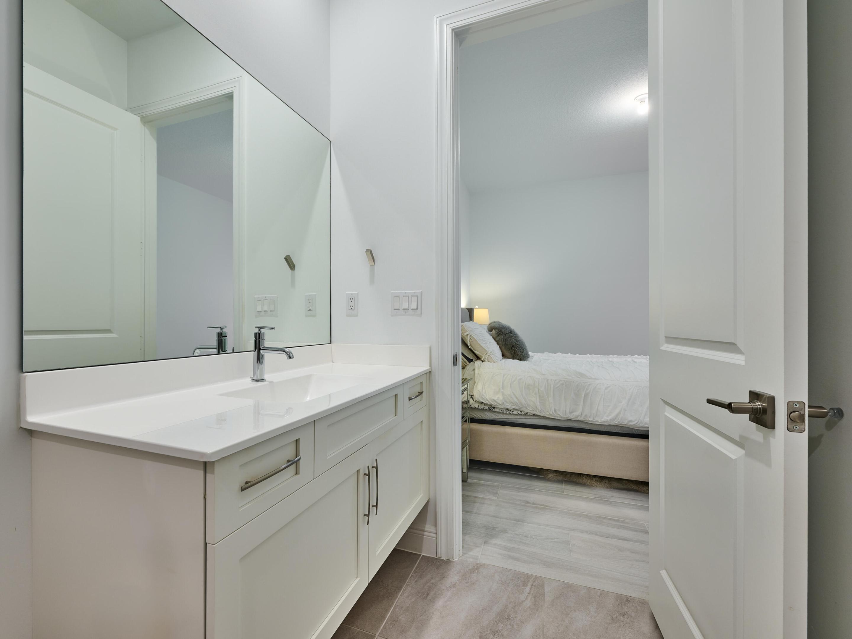 PARKLAND BAY - Residential