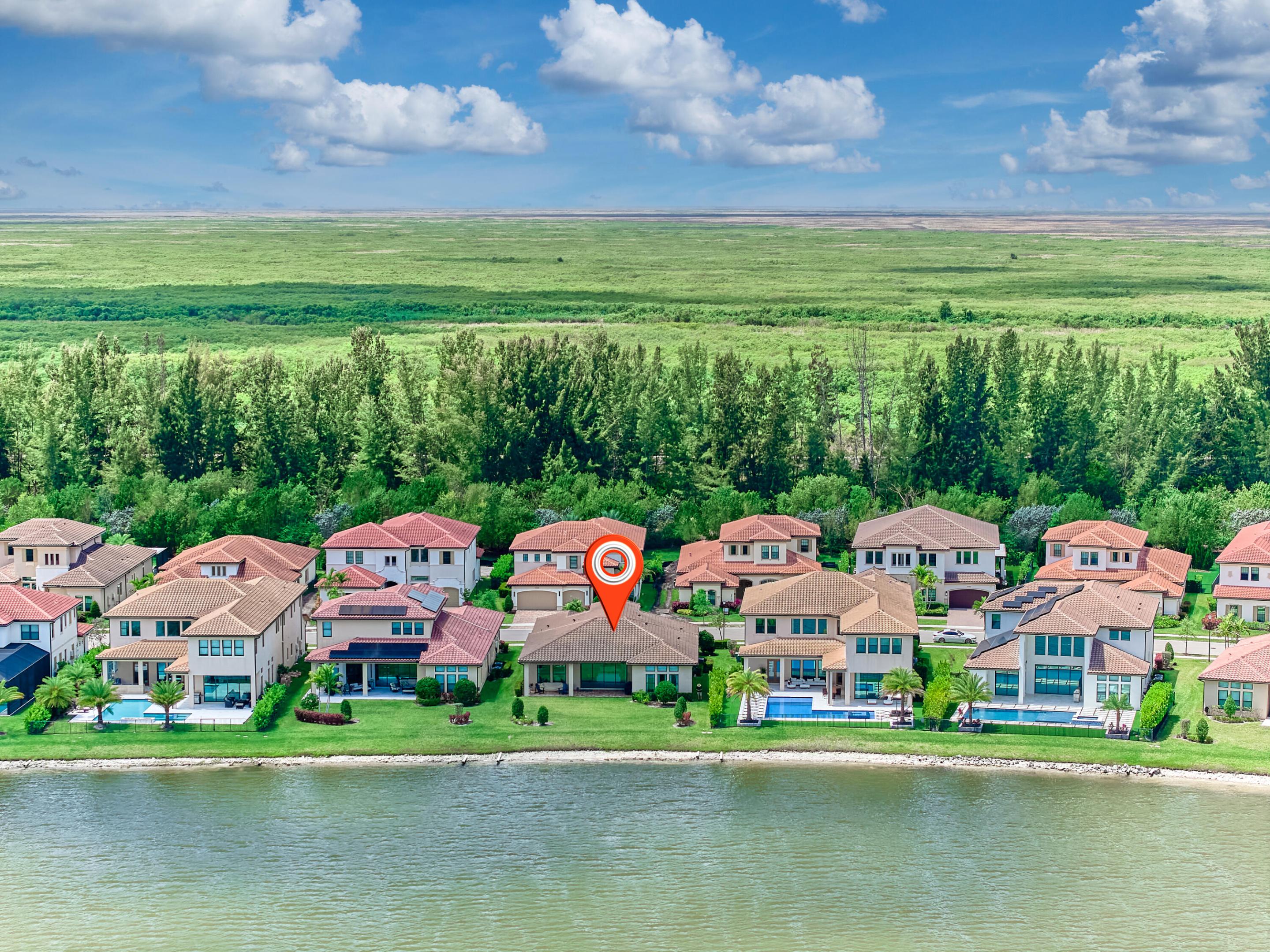 PARKLAND BAY - Residential