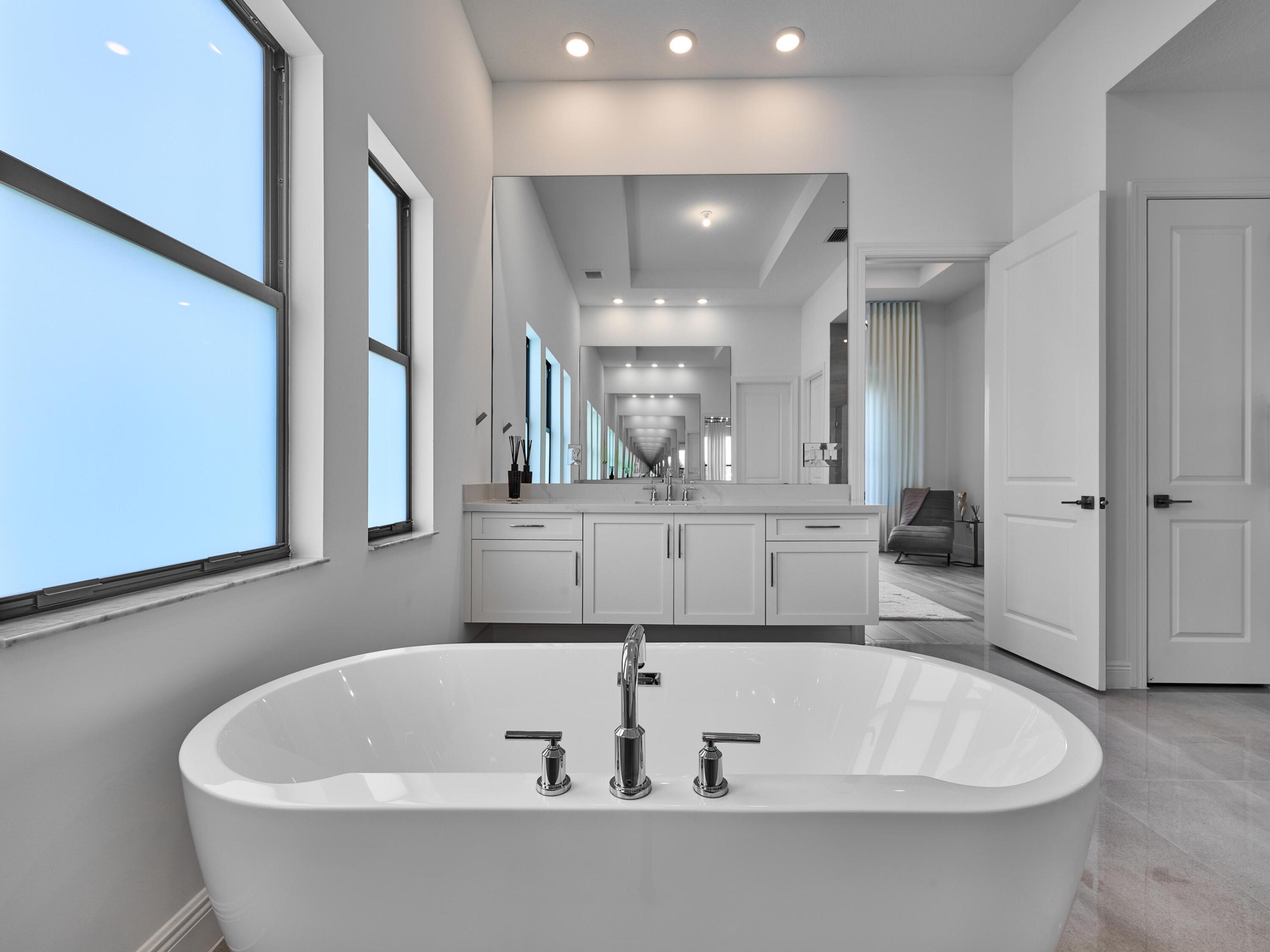 PARKLAND BAY - Residential