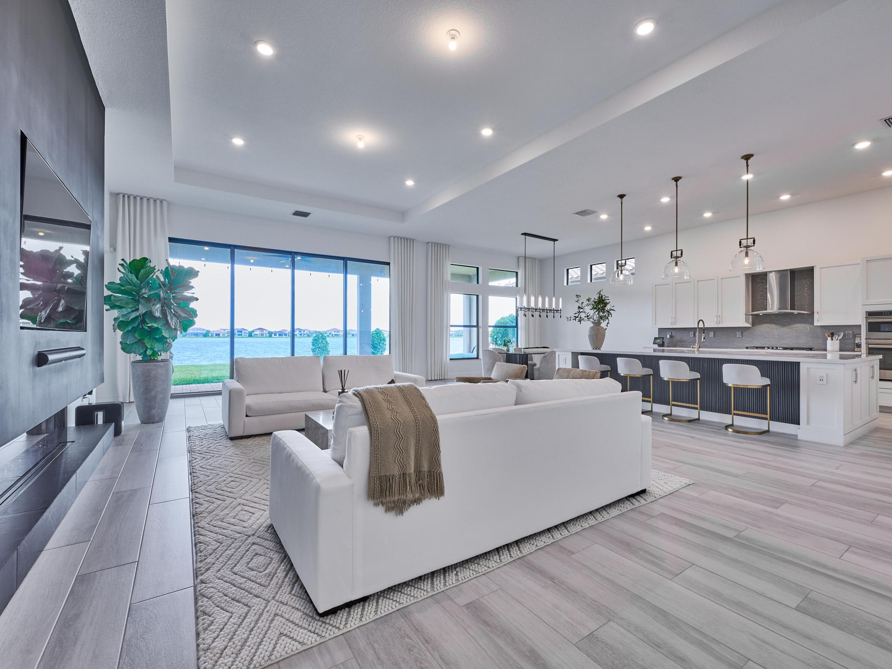 PARKLAND BAY - Residential