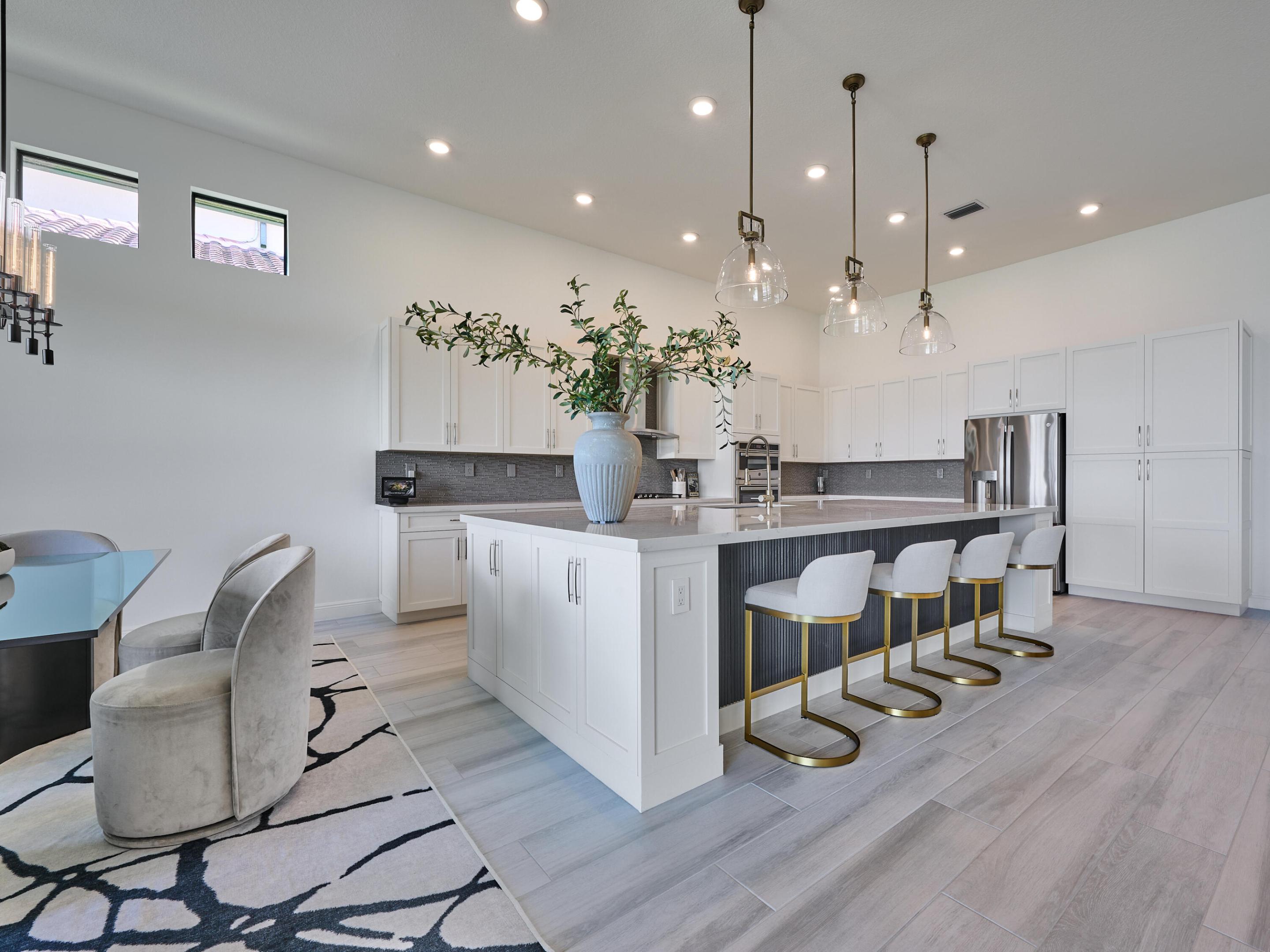 PARKLAND BAY - Residential