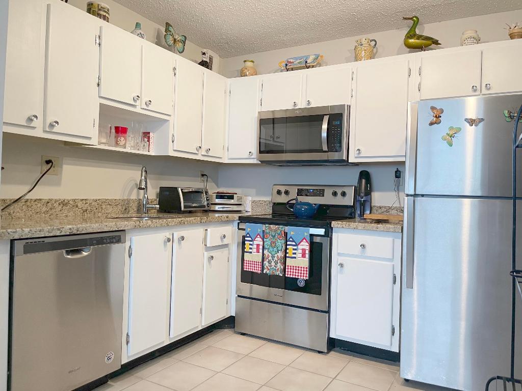 15036 Ashland Lane 51, Delray Beach, FL, 33484/$105,000 4 15036 Ashland Lane 51