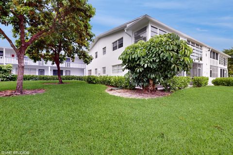 A home in Deerfield Beach