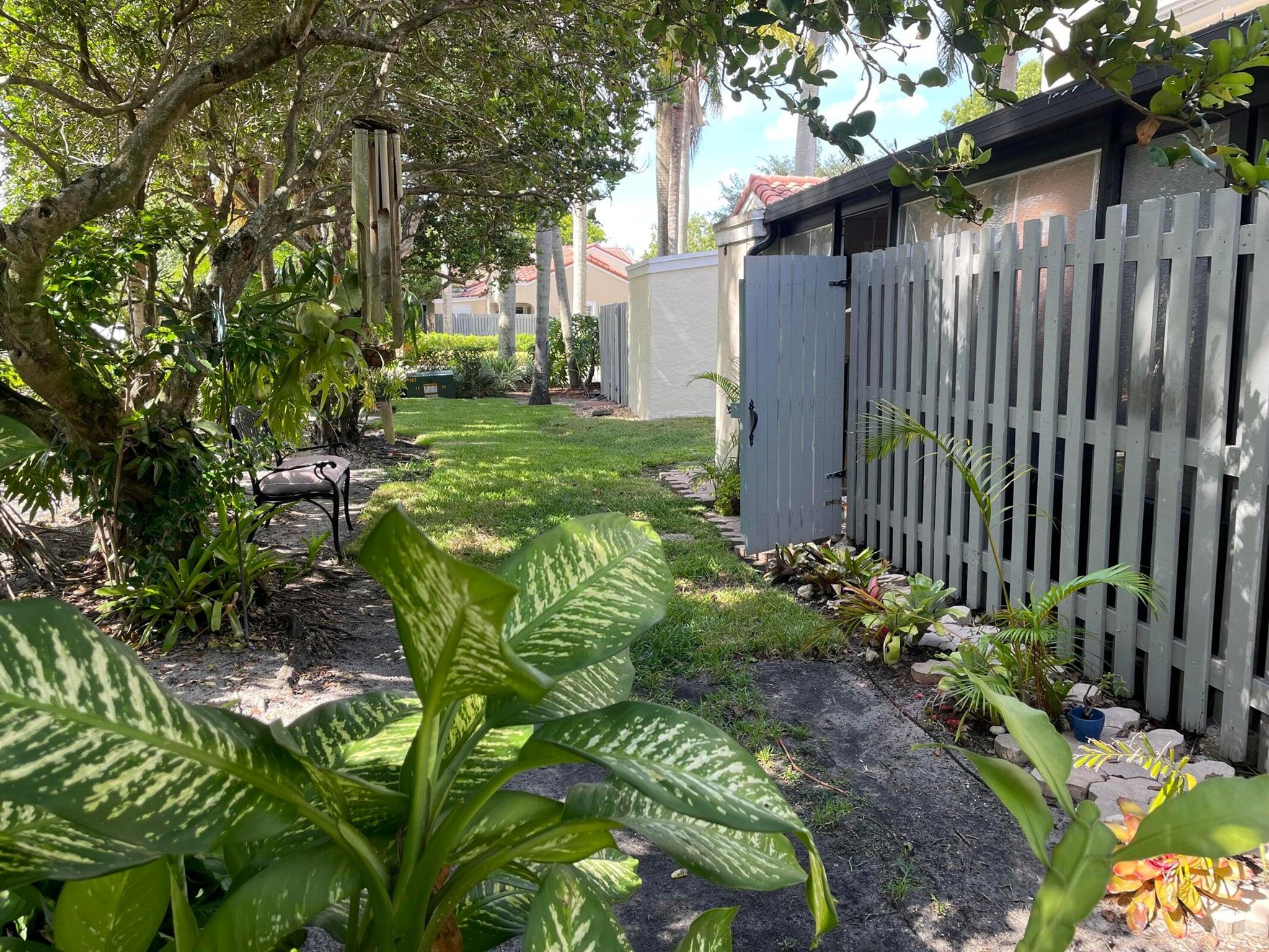 COUNTRY ISLES PHASE II - Residential