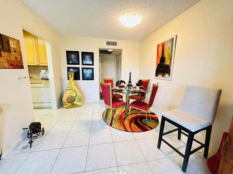 Tiny photo for 4038 Berkshire B #4038, Deerfield Beach, FL 33442 (MLS # B26029367)