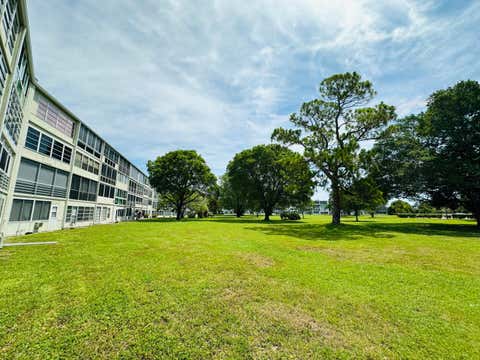Tiny photo for 4038 Berkshire B #4038, Deerfield Beach, FL 33442 (MLS # B26029367)