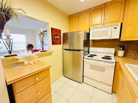 Tiny photo for 4038 Berkshire B #4038, Deerfield Beach, FL 33442 (MLS # B26029367)