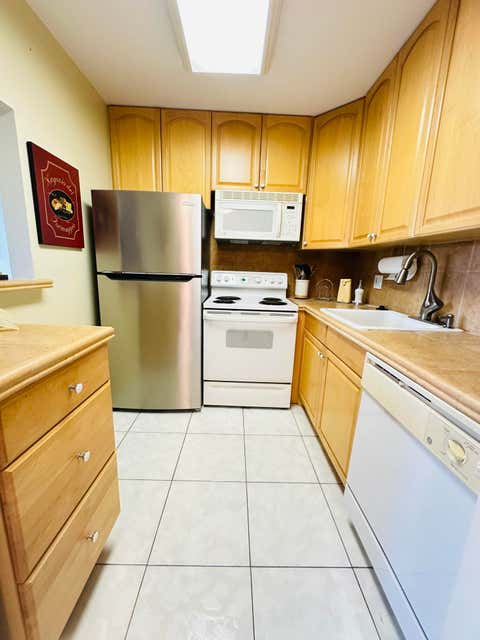 Tiny photo for 4038 Berkshire B #4038, Deerfield Beach, FL 33442 (MLS # B26029367)
