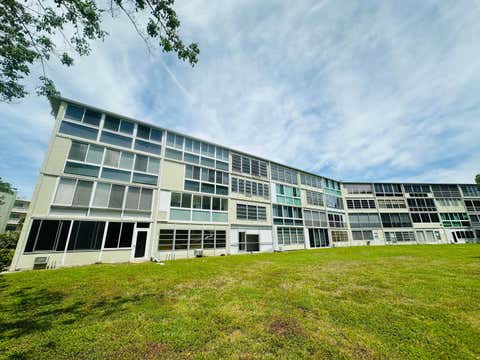 Tiny photo for 4038 Berkshire B #4038, Deerfield Beach, FL 33442 (MLS # B26029367)