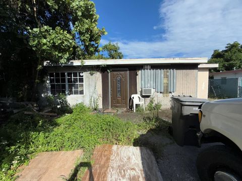 FREE LIST OF FLORIDA FIXER UPPERS 1286 Rainbow Avenue West Palm Beach FL 33406