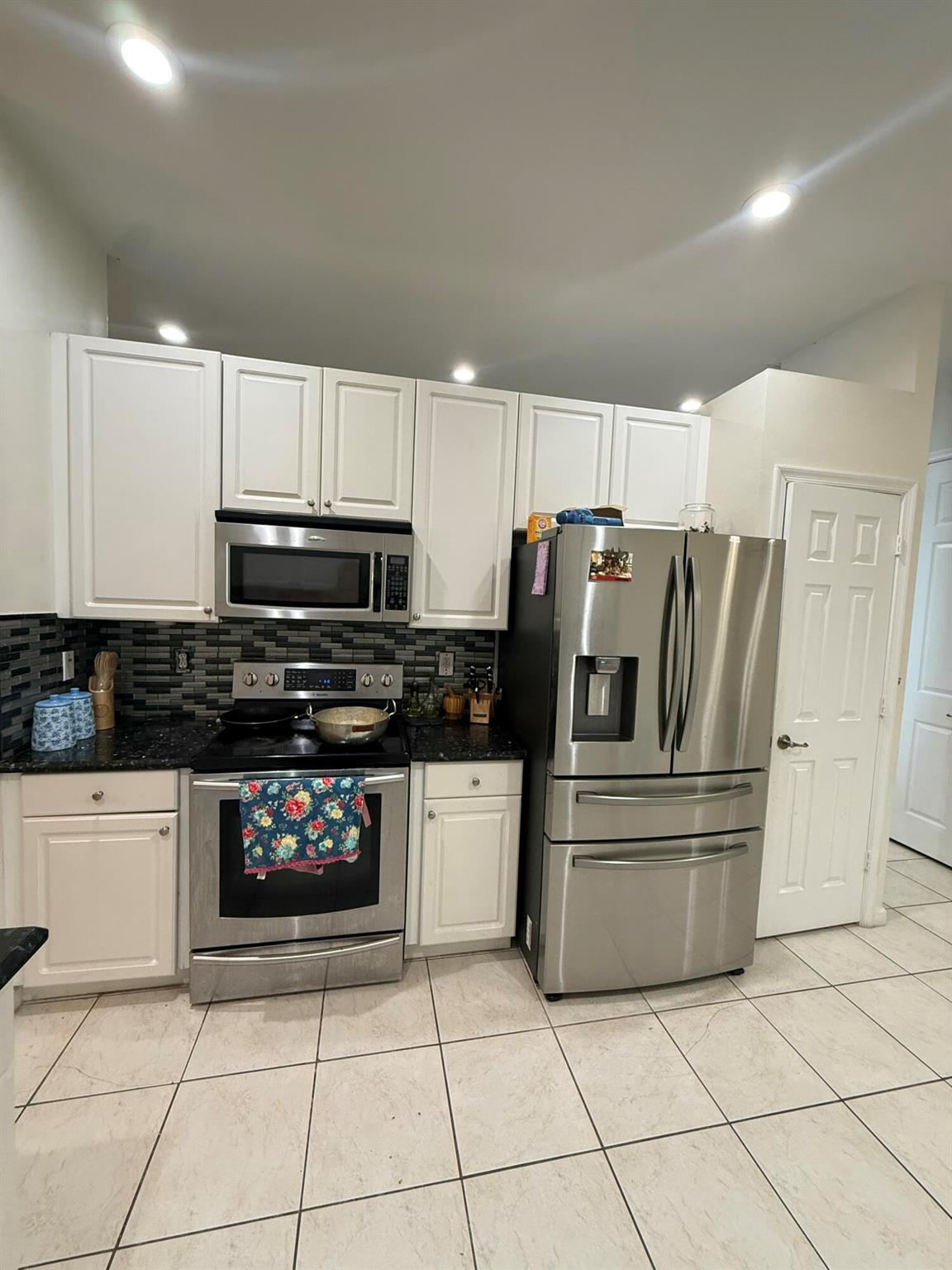 Newport Isle - Residential Lease