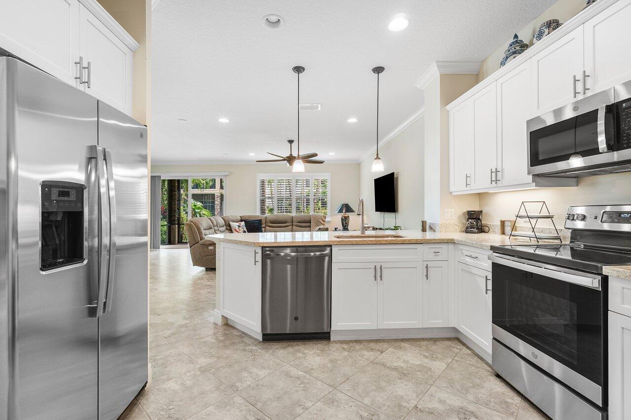 BINKS POINTE - Residential Lease