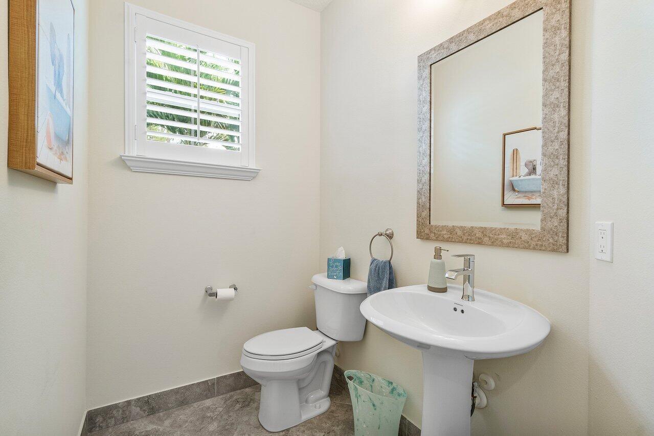 BINKS POINTE - Residential Lease