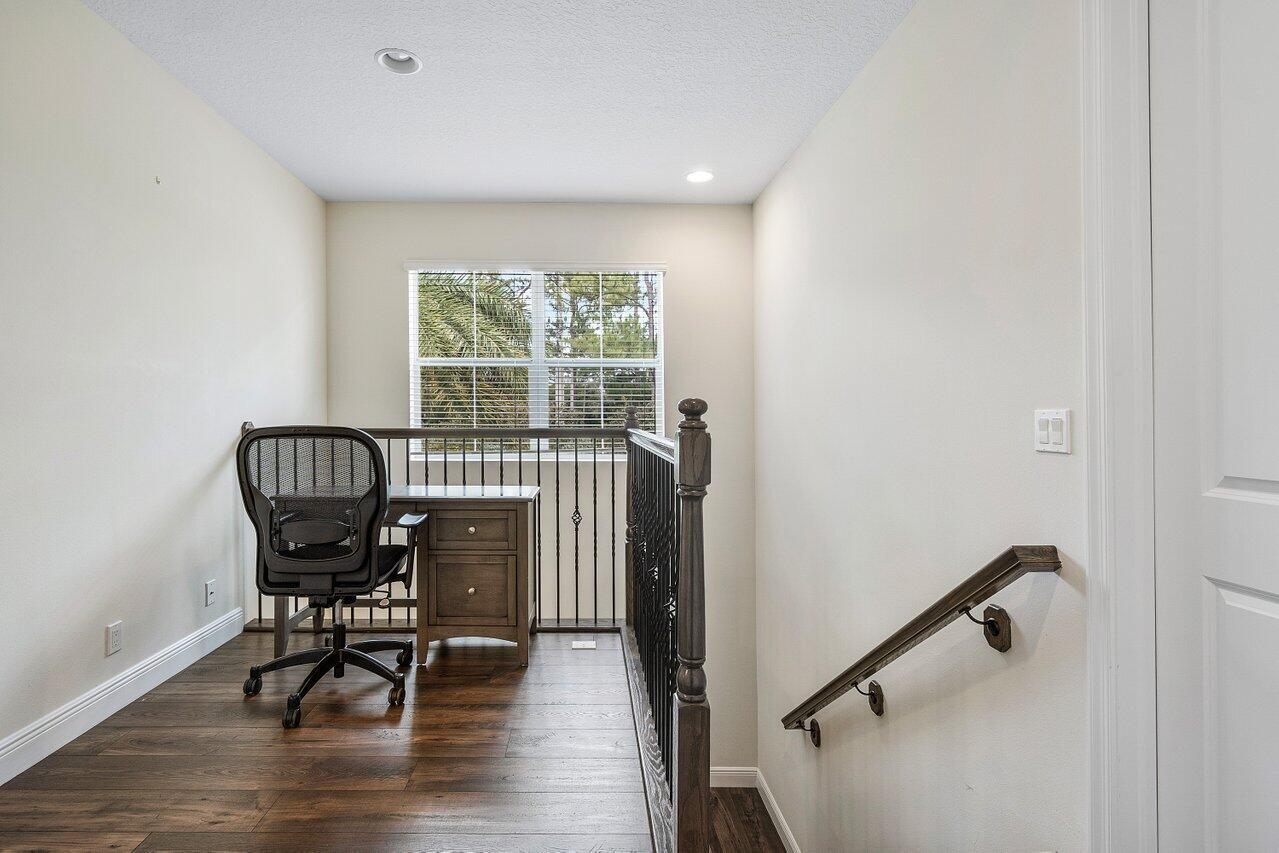 BINKS POINTE - Residential Lease