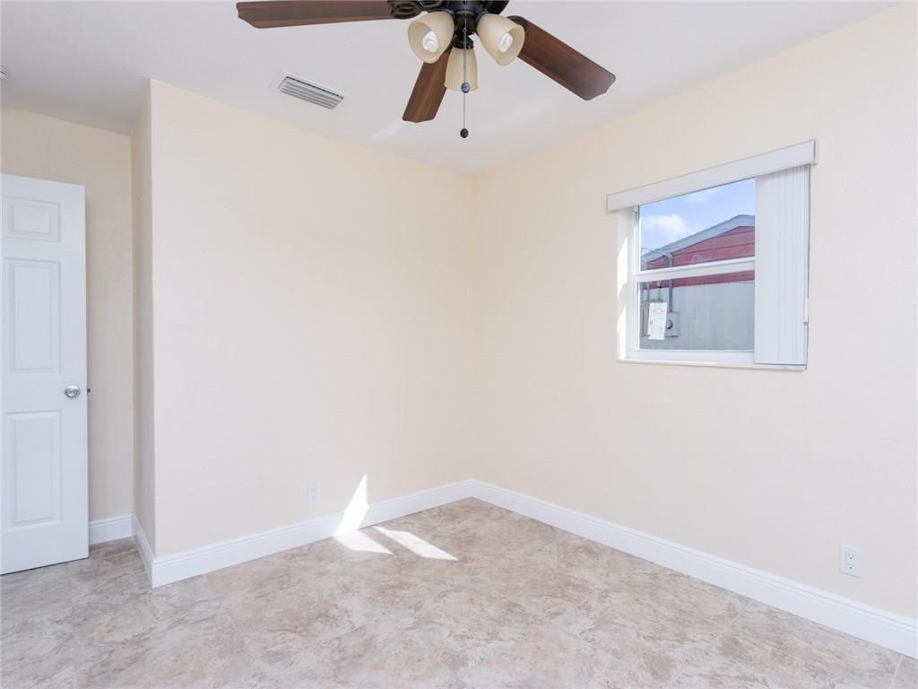 Broadview Country Club Es - Residential