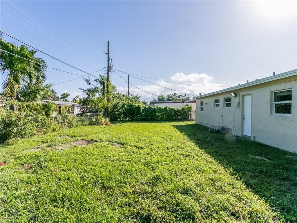 Broadview Country Club Es - Residential