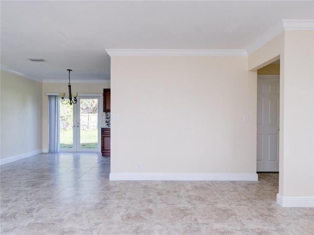 Broadview Country Club Es - Residential