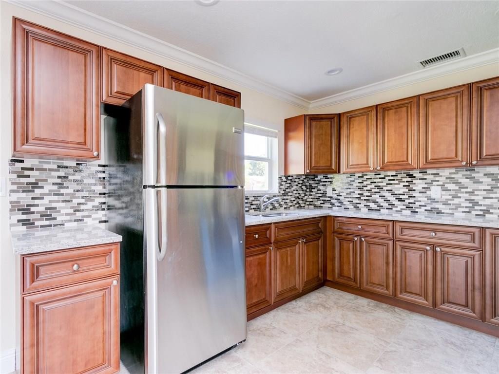 Broadview Country Club Es - Residential