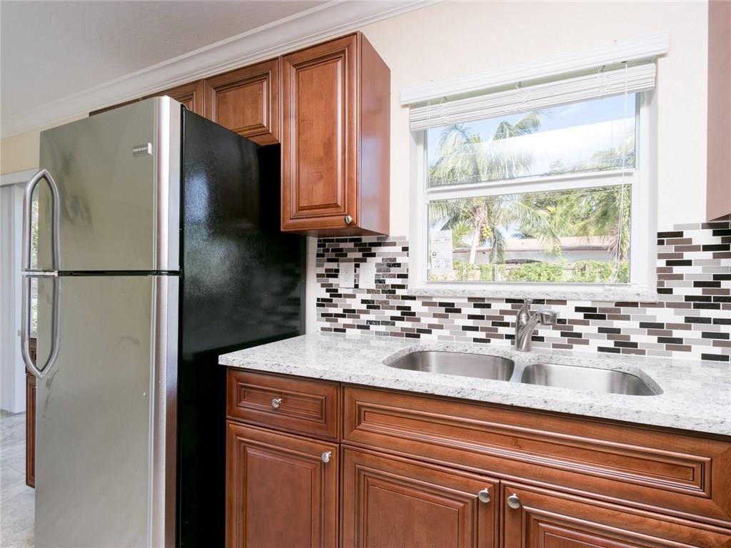 Broadview Country Club Es - Residential