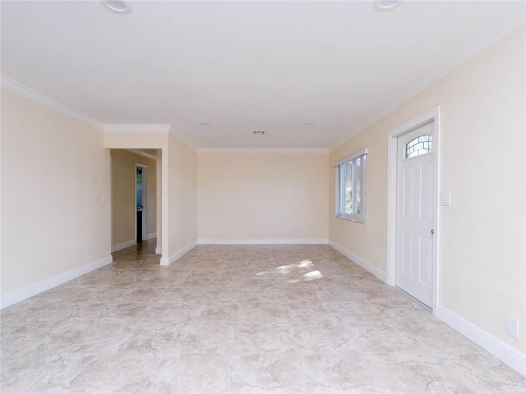 Broadview Country Club Es - Residential