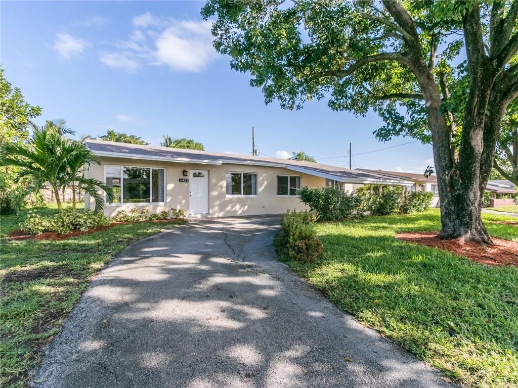 Broadview Country Club Es - Residential