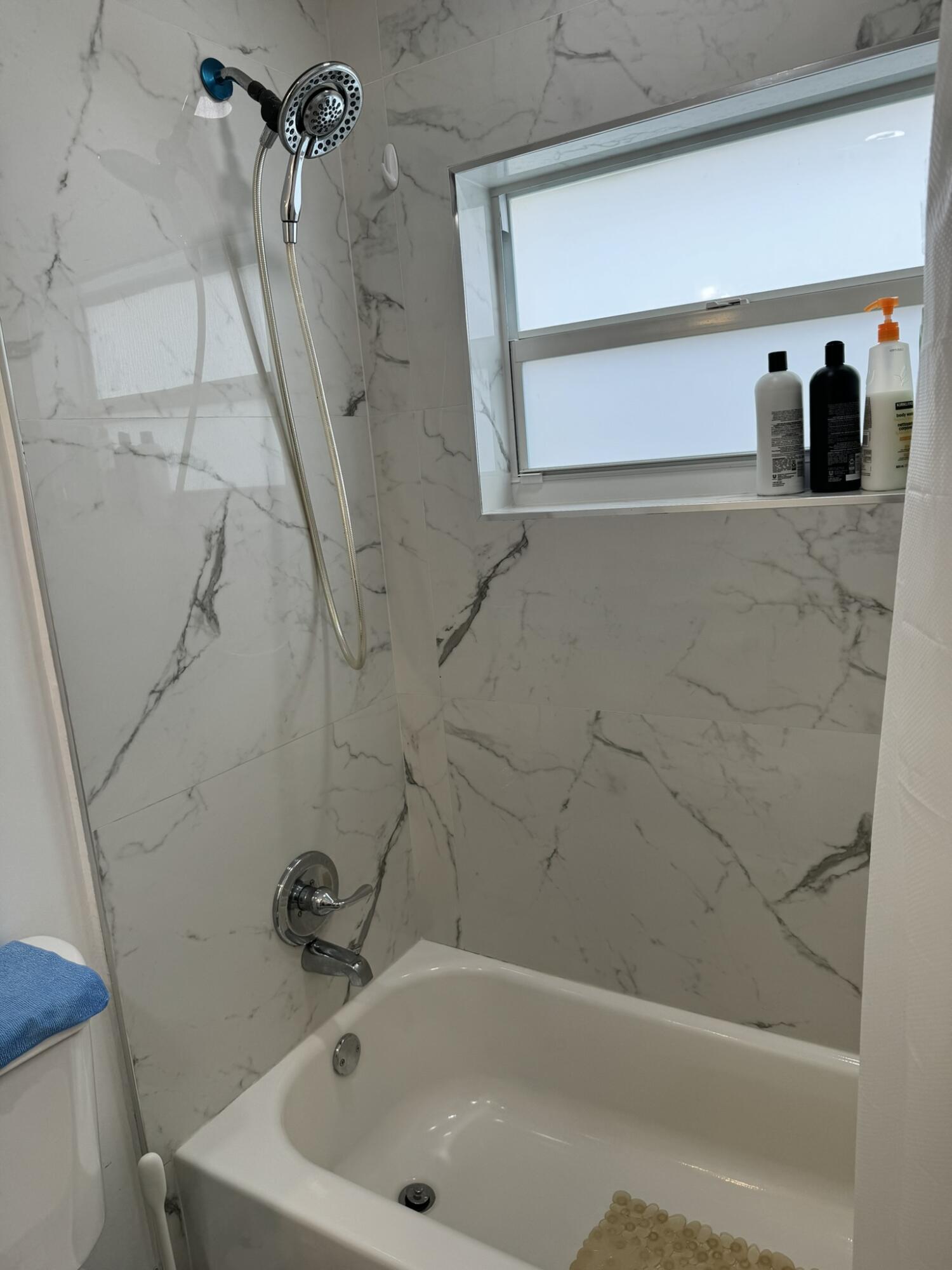 WESTWOOD COMMUNITY 5 - Residential Lease