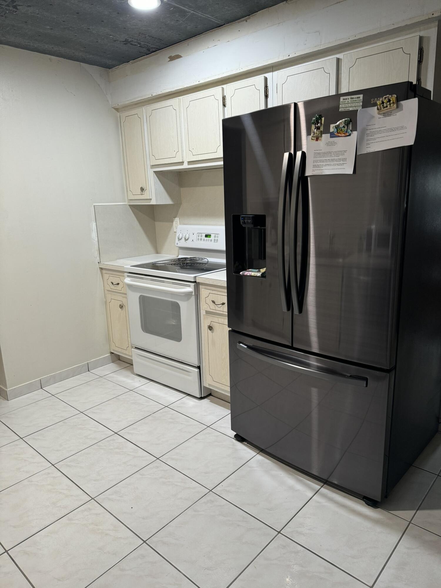 WESTWOOD COMMUNITY 5 - Residential Lease