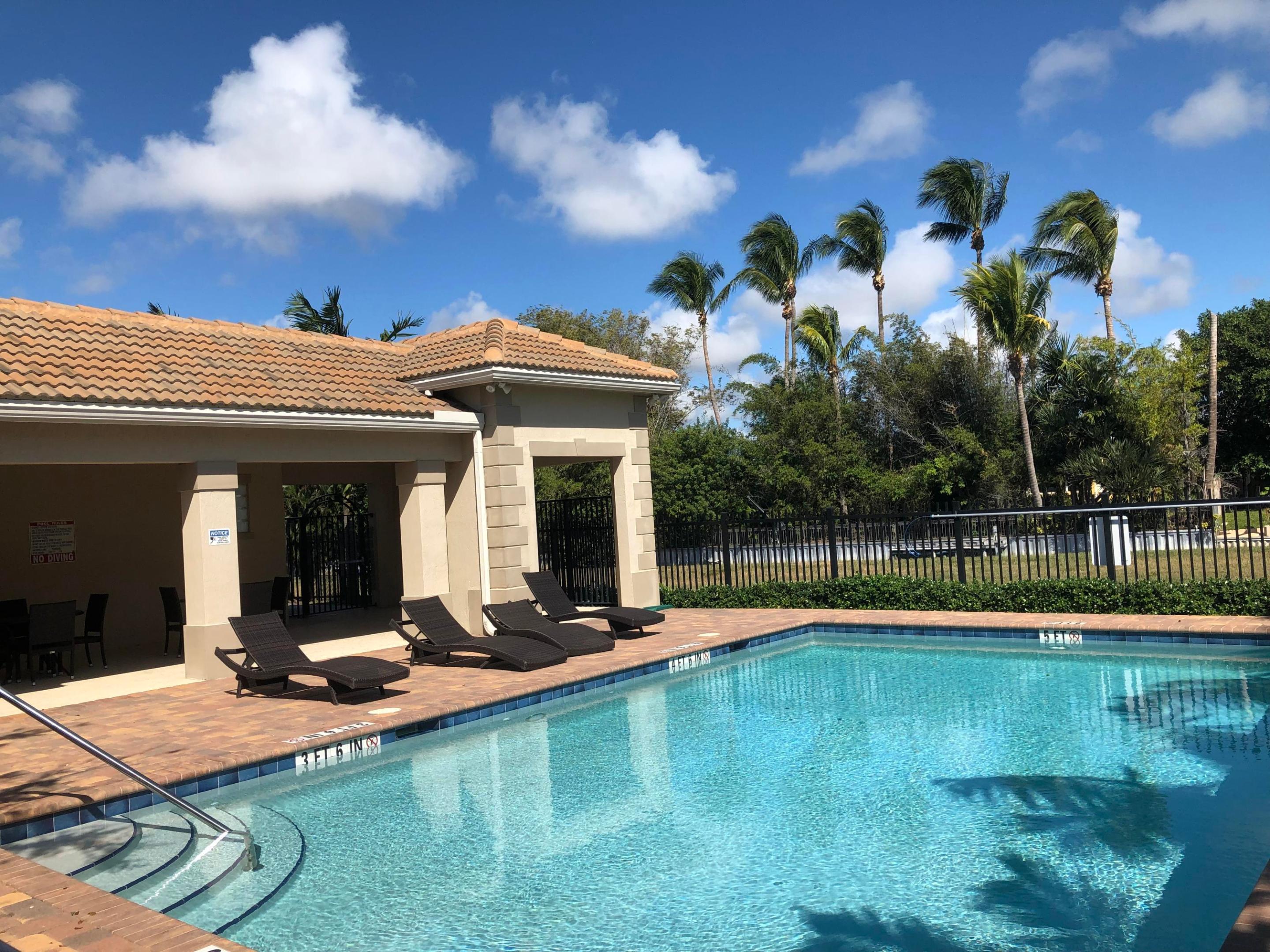 WATERVILLE - Residential