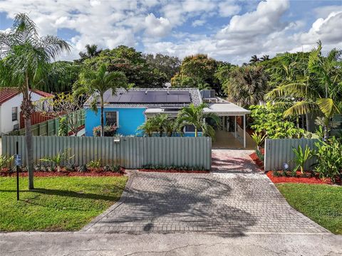 Townhomes and Villas with Garages For Sale in Broward County, FL 83 1625 NW 2nd Ave Fort Lauderdale FL 33311