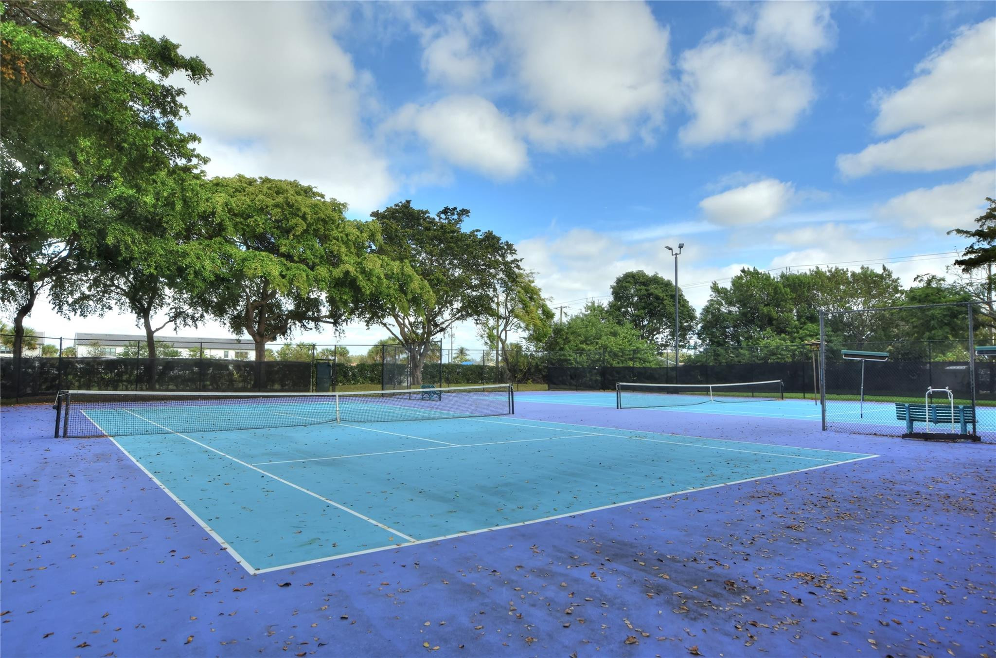 Lake Emerald - Residential