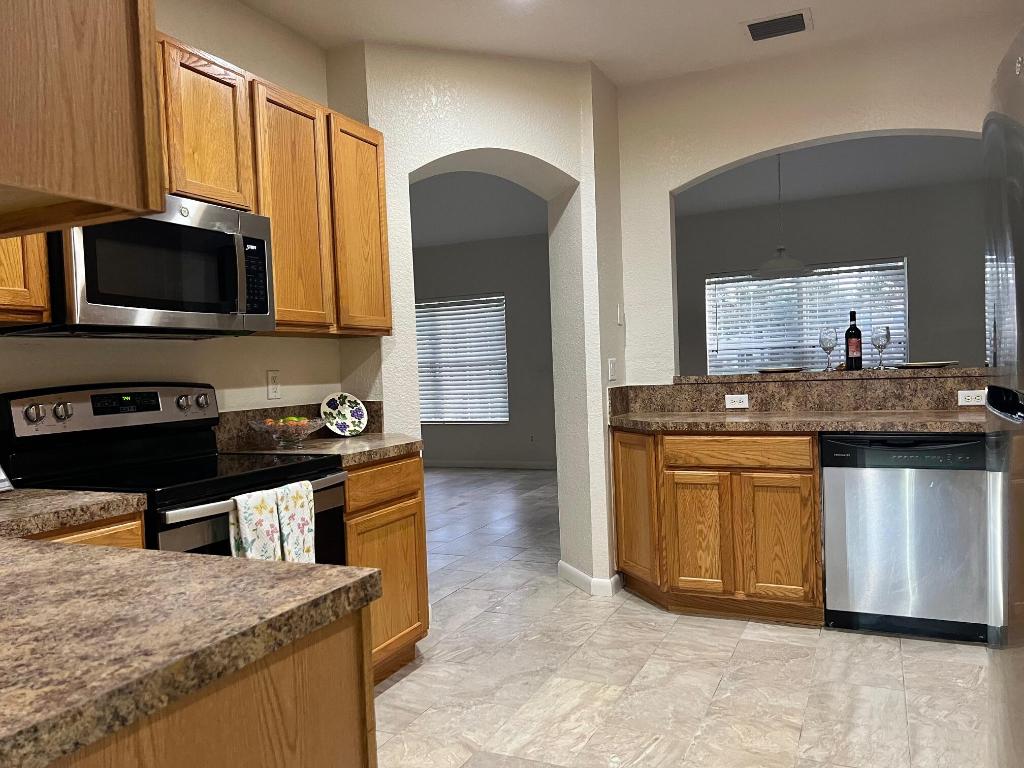 VERONA PALMS - Residential