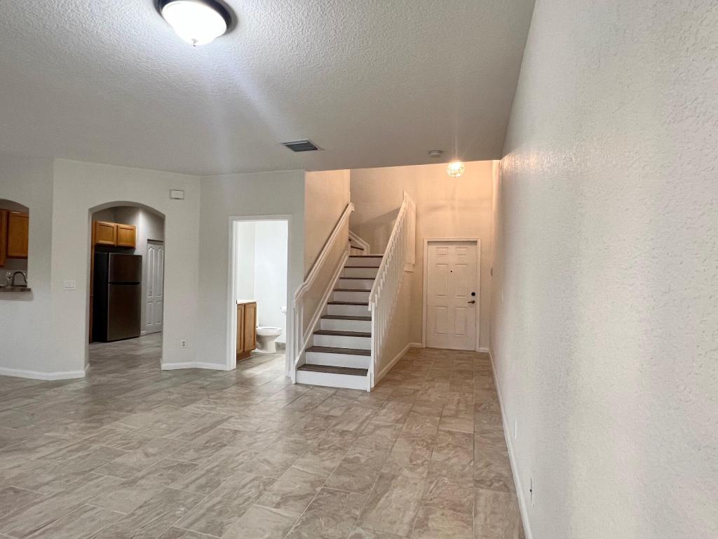 VERONA PALMS - Residential