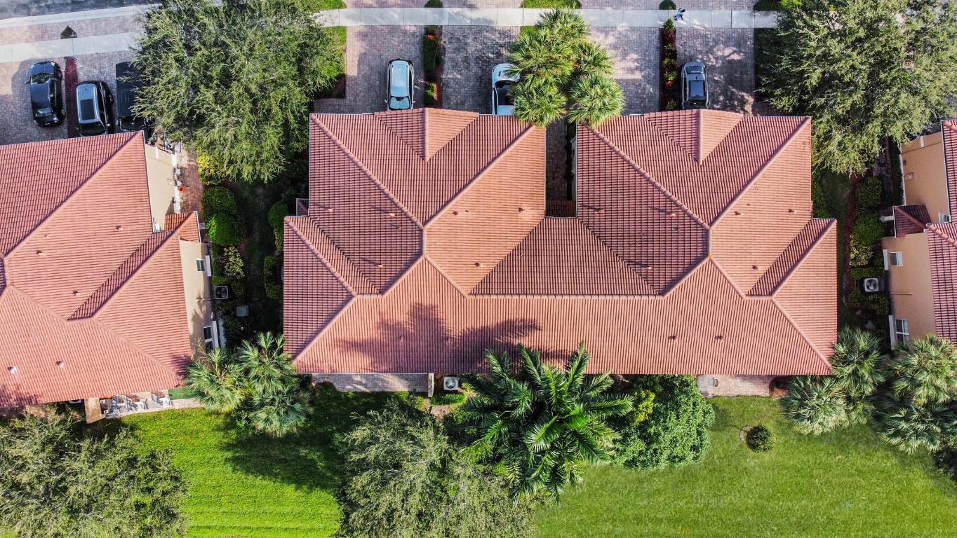 VERONA PALMS - Residential