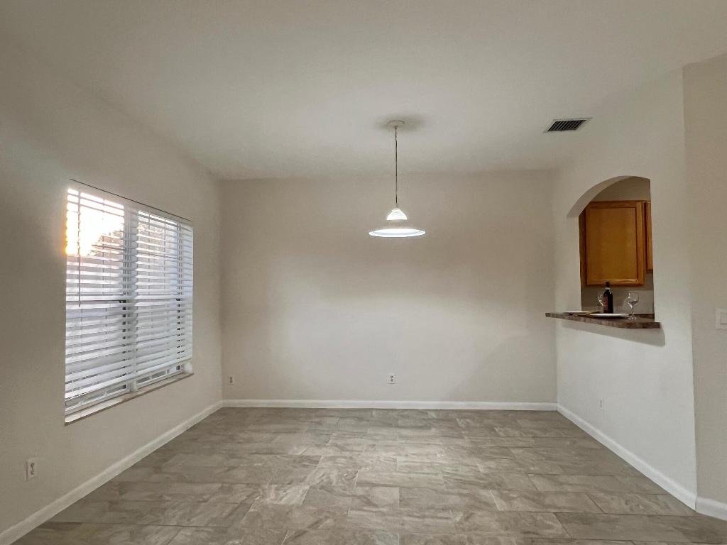 VERONA PALMS - Residential