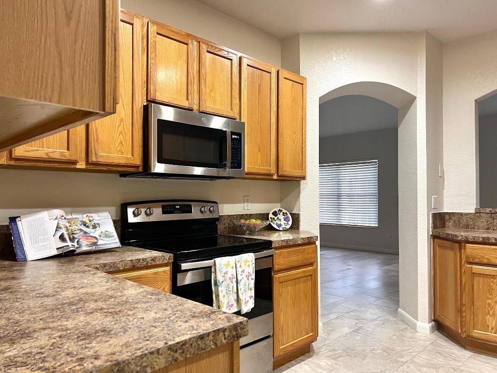 VERONA PALMS - Residential