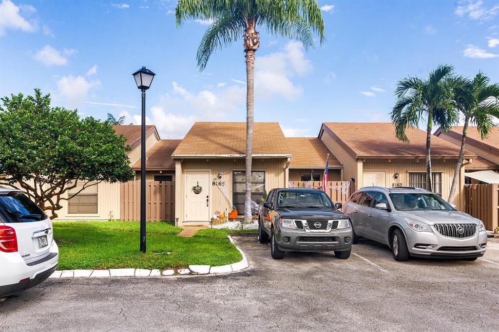 Photo of 8165 SW 24th Street, Davie, FL 33324 (MLS # R10755035)