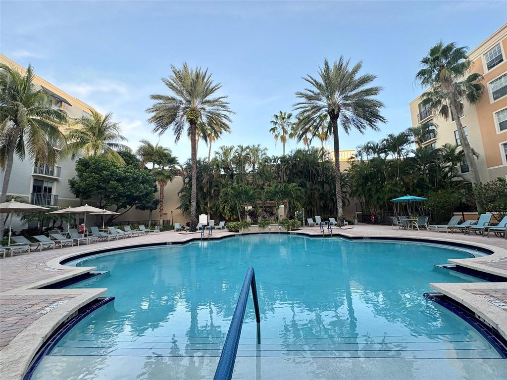 Photo of 780 S Sapodilla Avenue #306, West Palm Beach, FL 33401 (MLS # F10544720)