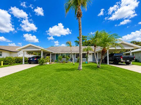 Photo of 44414443 SE Village Road, Stuart, FL 34997 (MLS # B26043575)