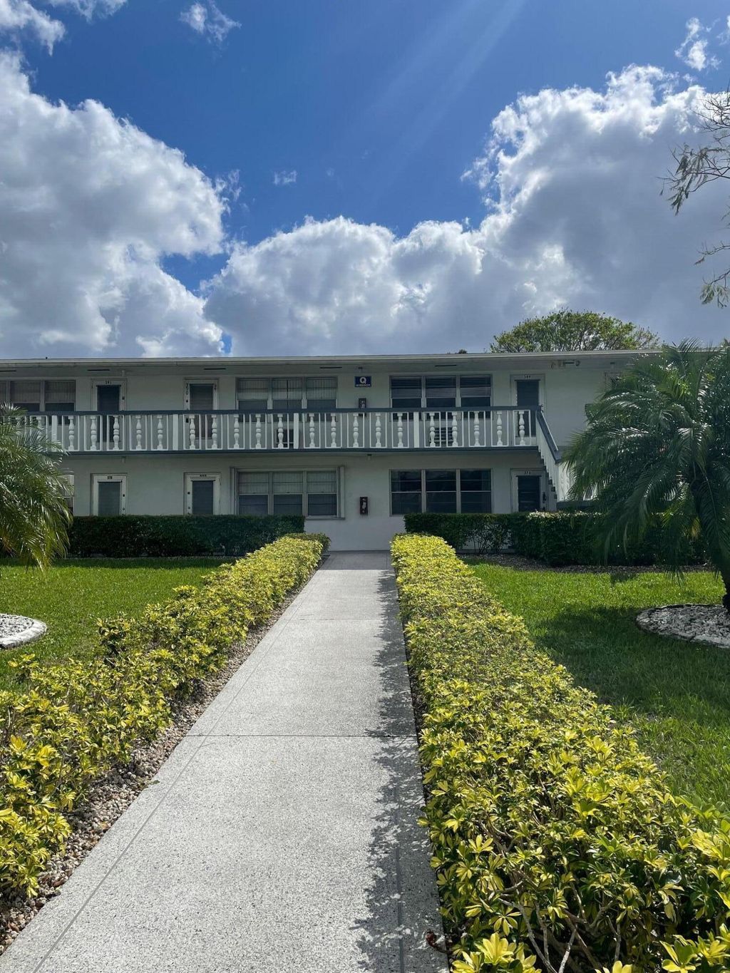 Photo of 376 Windsor Q, West Palm Beach, FL 33417 (MLS # B26007454)