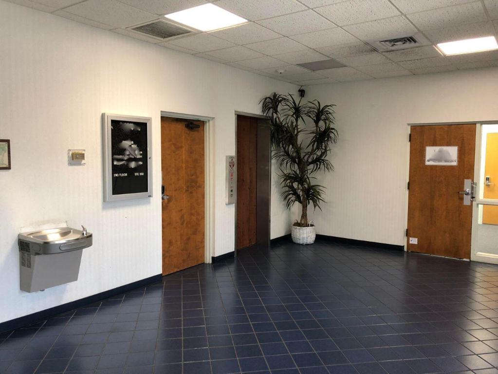 2222 Colonial Road 101