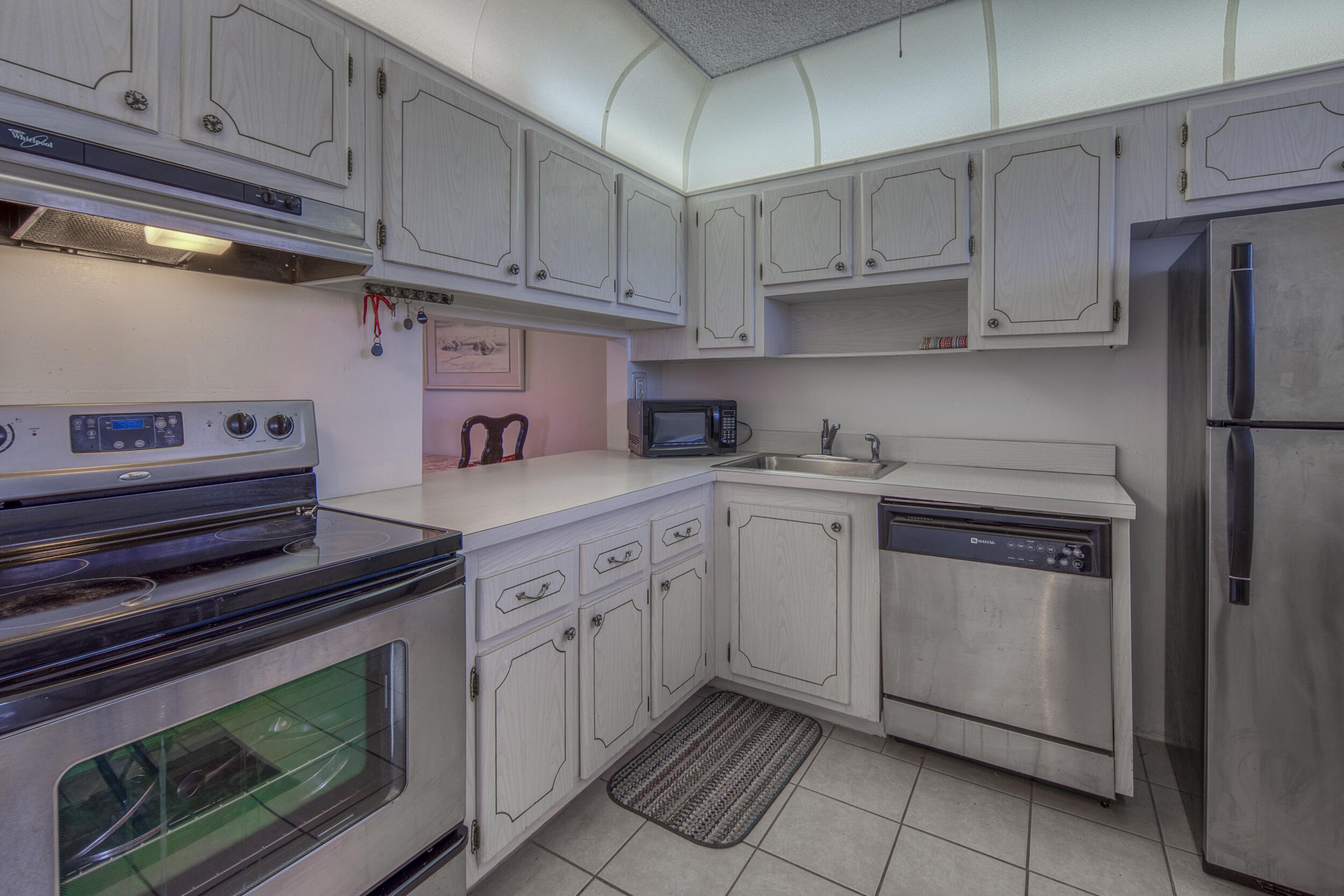 LAKE CLARKE GARDENS CONDO 16 - Residential