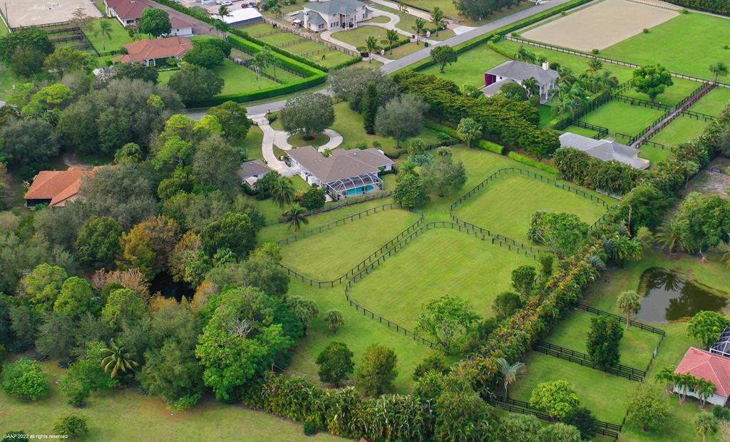 PADDOCK PARK 2 OF WELLING - Residential